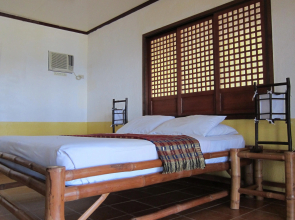 Cebu Club Fort Med Resort