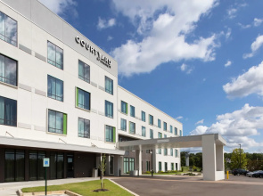 Courtyard by Marriott Memphis East/Galleria