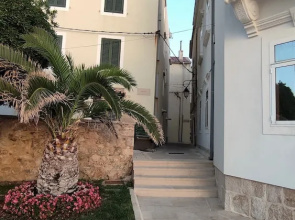 Brand new 3-bed Apartment