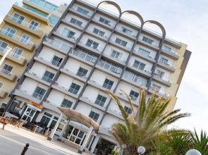 1 BDR seaview Sunny