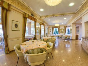Hotel Astoria