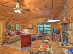 Mountain View Cabin w/ Wraparound Deck!