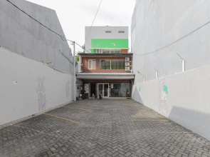 Urbanview Hotel K-15 Surabaya