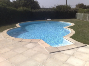 Cozy Holiday Home in Penmarch with Private Swimming Pool
