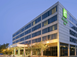 Holiday Inn Milton Keynes - Central by IHG