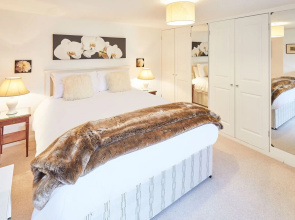 Host Stay Rose Cottage