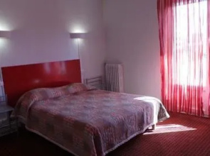 Htel Parisien