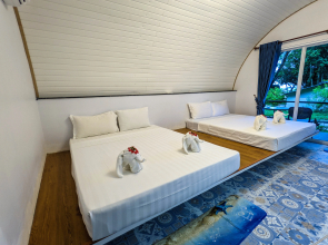 Tube Resort by EHM