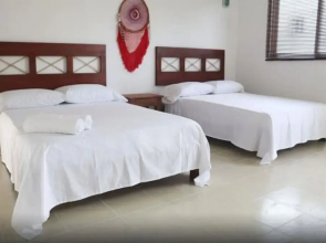 Flamingos Hostel