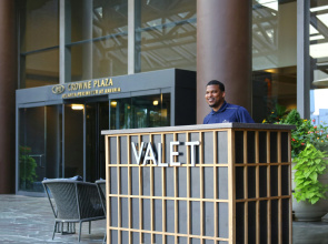 Crowne Plaza Atlanta Perimeter at Ravinia by IHG