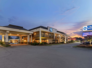 Best Western Colonial Inn