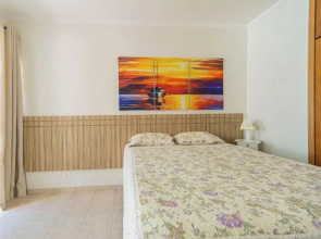 Incr vel e Ampla Casa a 200m da Praia da Enseada