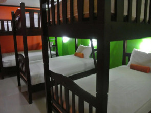 Silla Patong Hostel