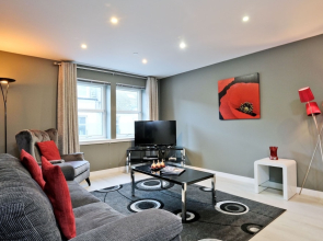 Stylish Home Near Aberdeen Station