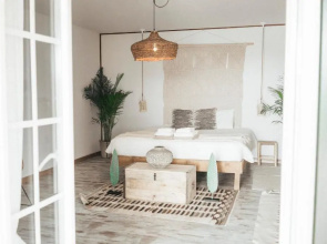 Dreamsea Surf Guest House