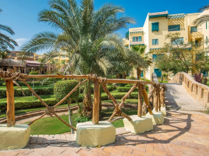 Eagles Downtown Zahabia & Beach Resort