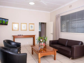 Palm Park Hotel