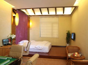 Wudang Mountains Jianguo Hotel