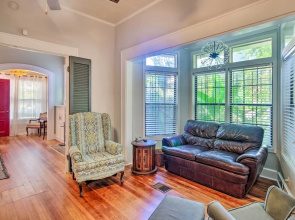 Pet-friendly Natchez Home: Walk to Downtown!