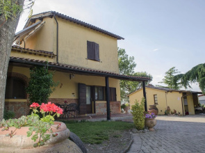 Nice & Cozy Apartment in Natural Environment near Chianti Valley