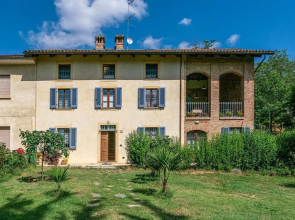 Amazing Home in Belveglio With 4 Bedrooms and Wifi