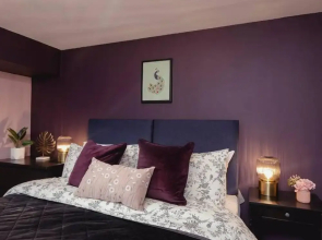 Short Walk to I360 and Beach 5 Condo With Patio