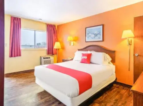 Hotel Peoria IL I-74