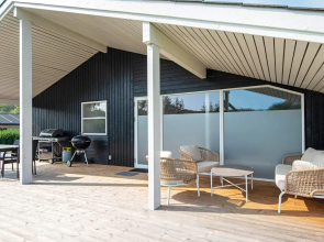 10 Person Holiday Home in Juelsminde-by Traum