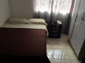 Urban Life Hostal