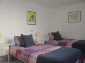 Independent whole 1st floor 1room 1balcony and views 1bathroom