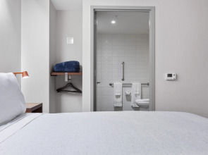 Motto by Hilton Washington DC City Center