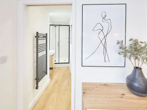 Host Stay Simply Scandi Golden Lion Apartments