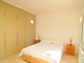 HomeHolidaysRentals Moai - Costa Barcelona