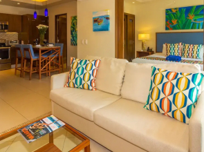 V Azul Condo at Vallarta Romantic Zone - Adults Only