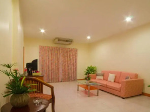 Eastiny Bella Vista Hotel & Residence