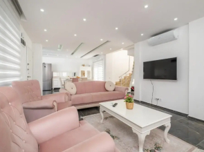 Superb Villa With Private Pool in Antalya