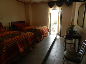 Hotel Plaza LasTorres