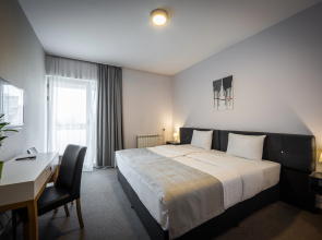BLEECKER Hotels