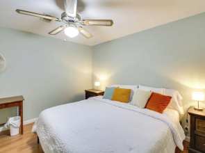 Dog Friendly! Hot Springs Condo w/ Private Balcony
