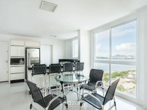 Seaview Apt Condo w/ Pool & BBQ Vce1102