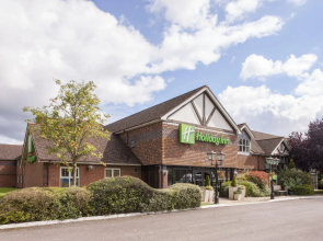 Holiday Inn Reading West by IHG