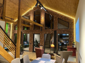 Mokh house