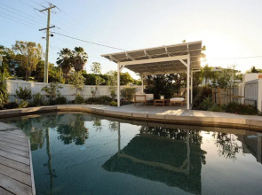 Tugun Retreat - 5BRM Home with Pool