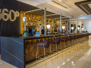 Gran Hotel Sol y Mar 