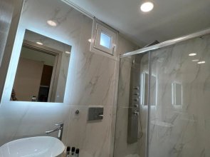 Wide Blue Luxury Suites