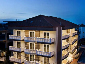 RG Status Hotel