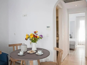 Aelia Apartments