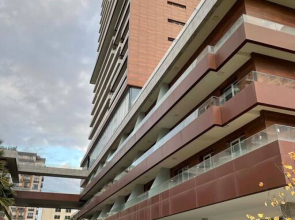 Brand-new Luxurious 1 1 Apartment With Terrace - Core Living
