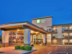 Holiday Inn Express Hotel & Suites Branson 76 Central by IHG
