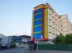 Capital O 1083 Hotel Grand Kartika